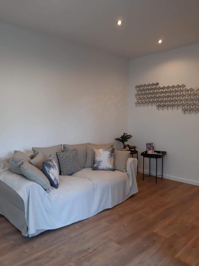 Home Sweet Home 2 Pieces 42 M2 Chambre, Salon, Cuisine, Grande Terrasse, Parking Proche Centre Ville Et Mer باستيا المظهر الخارجي الصورة